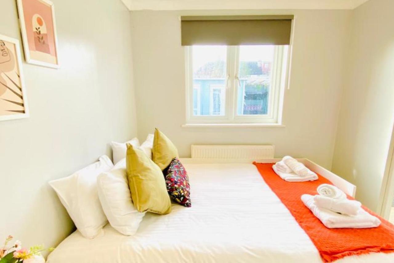 Cosy Haven Wembley Apartment Екстериор снимка